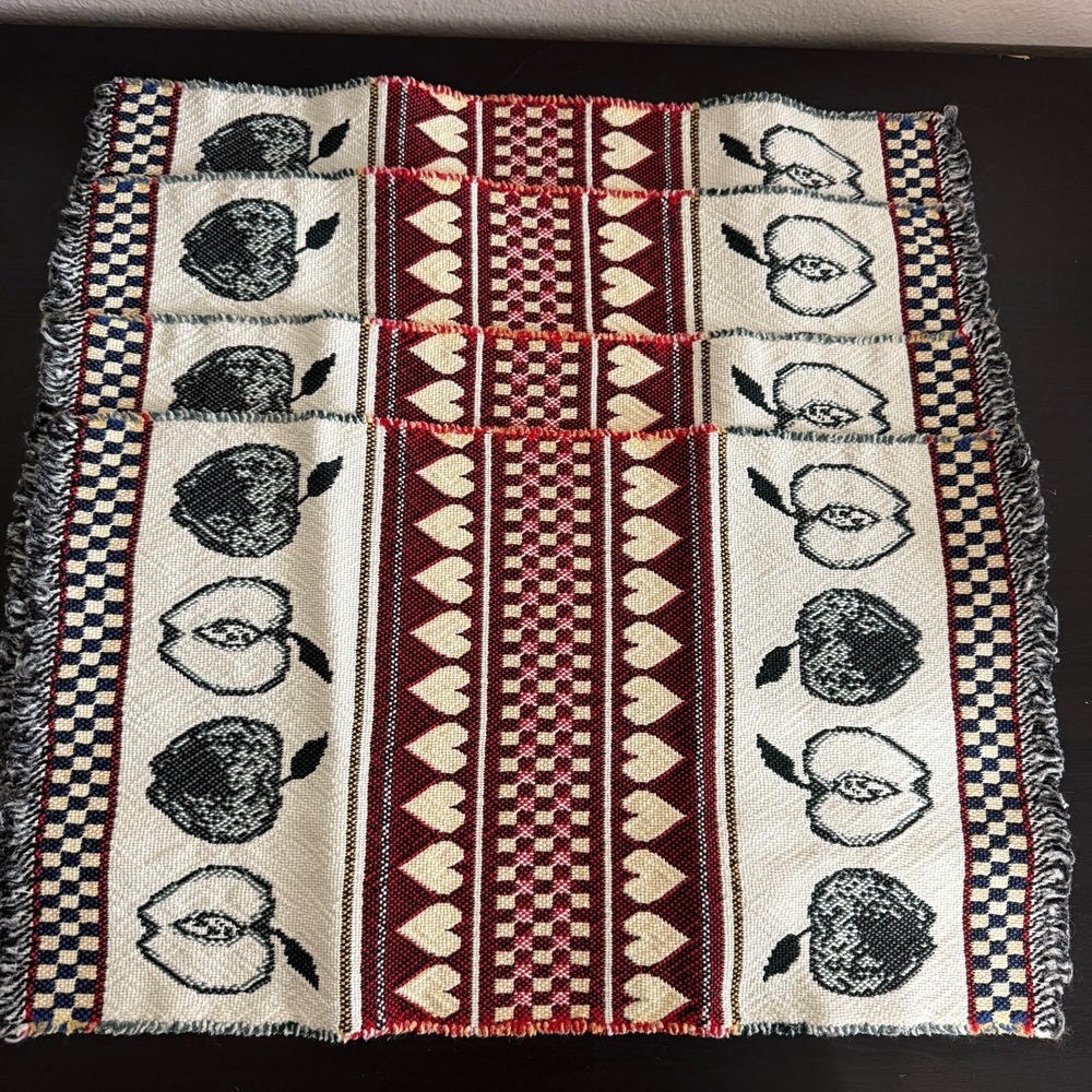 Lot of 4 Apple & Heart Pattern Checkered Fringed Placemats Fall Farmhouse Granny